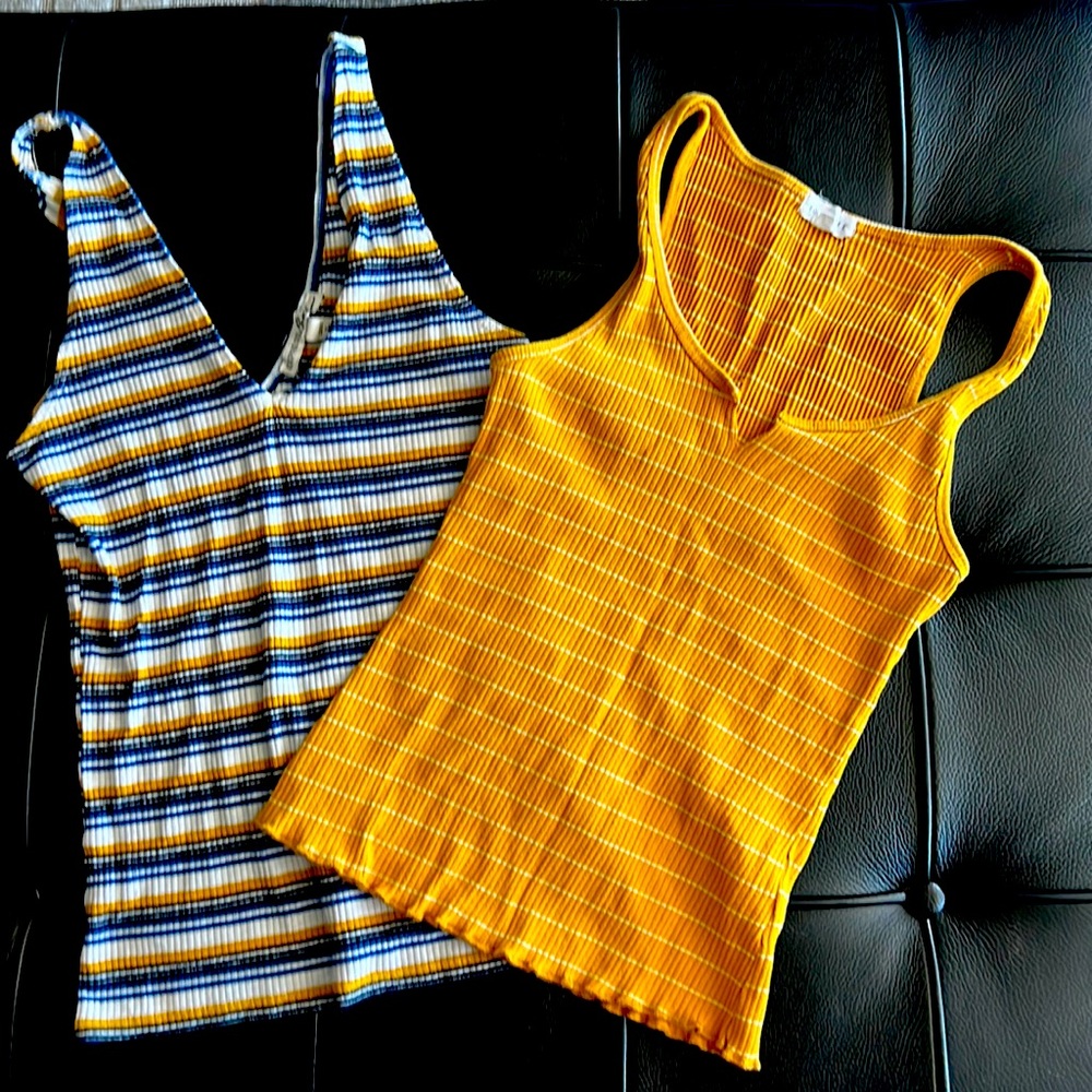 2 Summer Tanks
